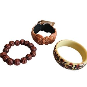 VINTAGE Wood and Leopard Print Bracelets 3